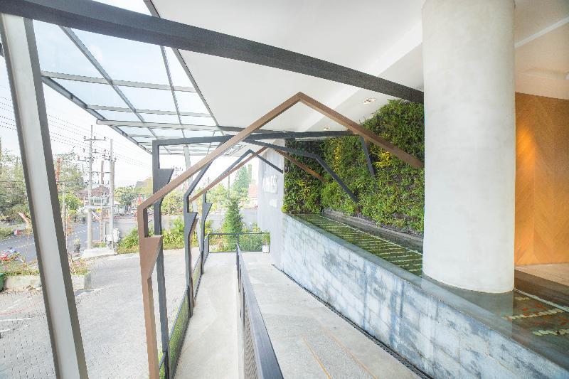 Alpines By Artotel Batu  Exterior photo